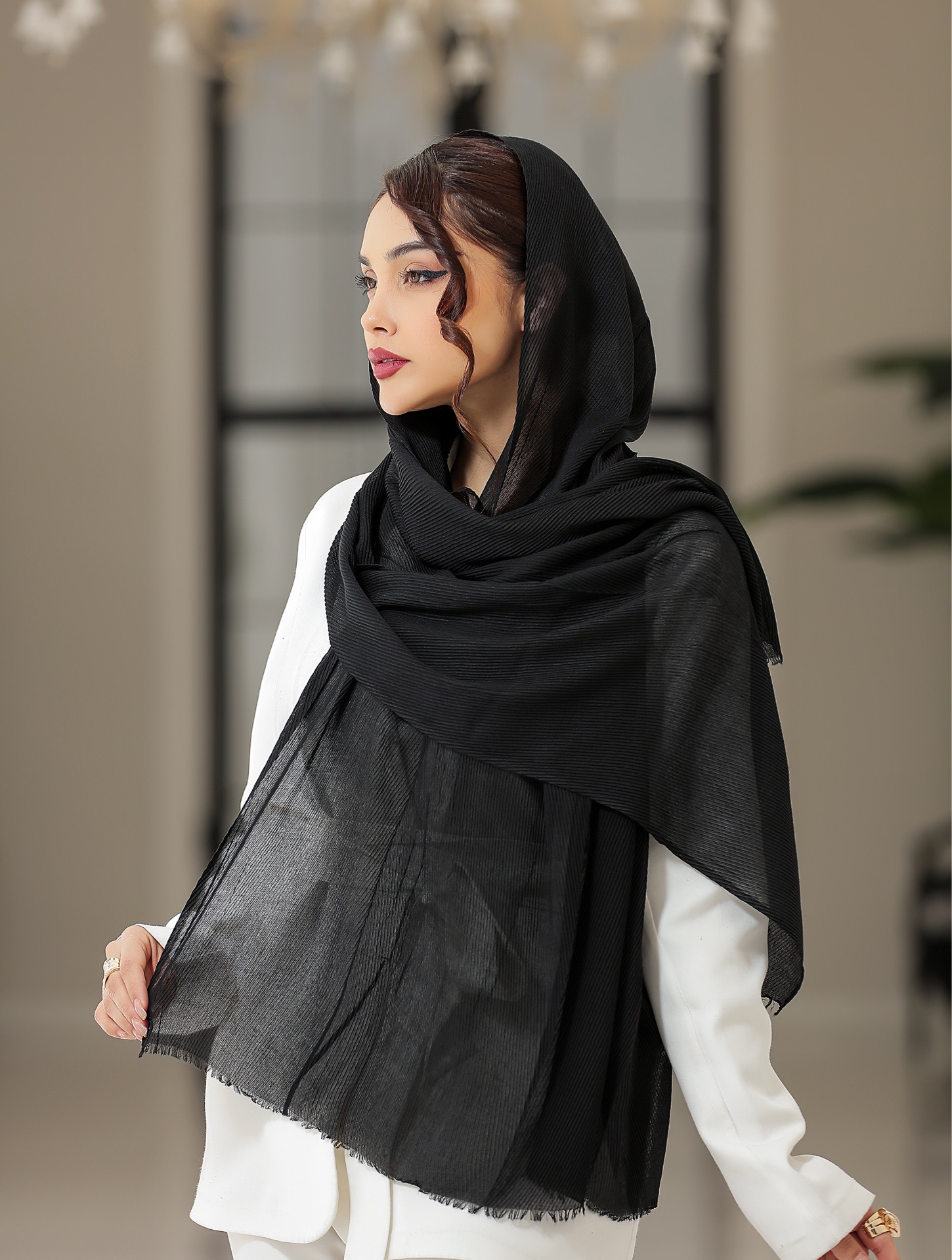4F0A29BC-E0DA-4ECC-82ED-4C97A2A786C8 شال برشکا تیغ ماهی سوپرنخ مشکی تک سری 50 تایی - Image 1